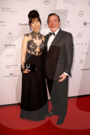 PEOPLE - Bundespresseball in Berlin: Gerhard Schroeder mit Kim So-Yeon