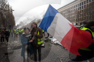 NEWS - Paris: Demonstrationen und Ausschreitungen auf der Champs-Elysées