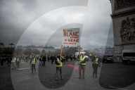 NEWS - Paris: Demonstrationen und Ausschreitungen auf der Champs-Elysées
