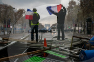 NEWS - Paris: Demonstrationen und Ausschreitungen auf der Champs-Elysées