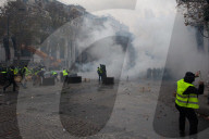 NEWS - Paris: Demonstrationen und Ausschreitungen auf der Champs-Elysées