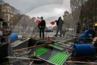 NEWS - Paris: Demonstrationen und Ausschreitungen auf der Champs-Elysées