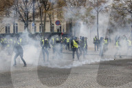 NEWS - Paris: Demonstrationen und Ausschreitungen auf der Champs-Elysées