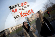 NEWS - Deutschland: 'Klimaschutz jetzt' Demo in Berlin