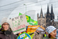 NEWS - Deutschland: 'Klimaschutz jetzt' Demo in KÃ¶ln