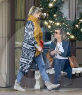 EXKLUSIV - Cameron Diaz beim Kaffee-Klatsch mit einem Freund in L.A.