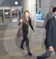 PEOPLE - Abgemagerte La Toya Jackson landet in Los Angeles