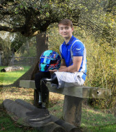 STUDIO - Billy Monger