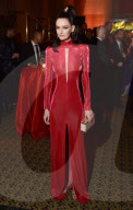 PEOPLE - Promis feiern an der 'Elton John AIDS Foundation' Gala in London 