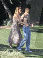 PEOPLE - Annie Leibovitz knipst Justin Bieber und Hailey Baldwin für Vanity Fair
