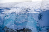 FEATURE - Forscher untersuchen das Schmelzen des grönländischen Eisschildes