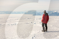FEATURE - Forscher untersuchen das Schmelzen des grönländischen Eisschildes