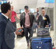 EXKLUSIV - Orlando Bloom am Flughafen von LA