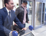 EXKLUSIV - Orlando Bloom am Flughafen von LA