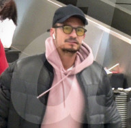 EXKLUSIV - Orlando Bloom am Flughafen von LA