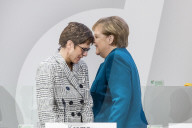 NEWS - Deutschland: CDU Parteitag in Hamburg