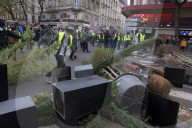 FEATURE - Frankreich: Proteste der 'Gilets Jaunes' in Paris