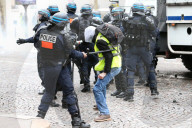 FEATURE - Frankreich: Proteste der 'Gilets Jaunes' in Paris