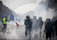 FEATURE - Frankreich: Proteste der 'Gilets Jaunes' in Paris