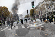 FEATURE - Frankreich: Proteste der 'Gilets Jaunes' in Paris
