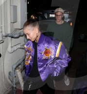 PEOPLE - Hailey und Justin Bieber auf dem Weg zum Sushi-Date