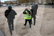 NEWS - Gilets Jaunes: Demonstrationen und Ausschreitungen in Paris