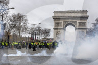 NEWS - Gilets Jaunes: Demonstrationen und Ausschreitungen in Paris