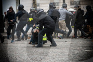 NEWS - Gilets Jaunes: Demonstrationen und Ausschreitungen in Paris