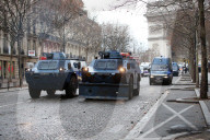 NEWS - Gilets Jaunes: Demonstrationen und Ausschreitungen in Paris