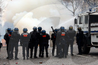 NEWS - Gilets Jaunes: Demonstrationen und Ausschreitungen in Paris