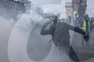 NEWS - Gilets Jaunes: Demonstrationen und Ausschreitungen in Paris