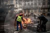 NEWS - Gilets Jaunes: Demonstrationen und Ausschreitungen in Paris