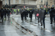 NEWS - Gilets Jaunes: Demonstrationen und Ausschreitungen in Paris