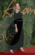 PEOPLE - British Fashion Award: Promis auf dem roten Teppich