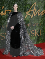 PEOPLE - British Fashion Award: Promis auf dem roten Teppich