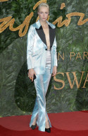 PEOPLE - British Fashion Award: Promis auf dem roten Teppich