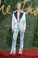 PEOPLE - British Fashion Award: Promis auf dem roten Teppich