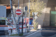 NEWS - Roms Müll steht in Flammen: Abfallanlage brennt lichterloh