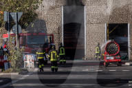 NEWS - Roms Müll steht in Flammen: Abfallanlage brennt lichterloh