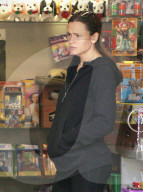 PEOPLE - X-Mas Shopping: Jennifer Garner im Spielzeug Laden