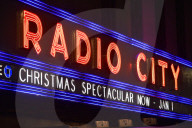 FEATURE - Weihnachtsdekoration in Manhattan