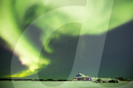 FEATURE - Nordlichter über Yellowknife in Kanada