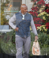 EXKLUSIV - Hosenladen offen: Terry Crews auf Shoppingtour in Beverly Hills