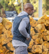 EXKLUSIV - Hosenladen offen: Terry Crews auf Shoppingtour in Beverly Hills