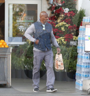 EXKLUSIV - Hosenladen offen: Terry Crews auf Shoppingtour in Beverly Hills
