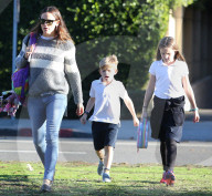 PEOPLE - Jennifer Garner mit ihren Kindern in Los Angeles unterwegs