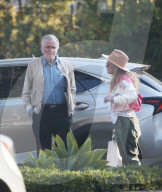 EXKLUSIV - John Voight in Bel-Air unterwegs
