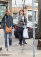 EXKLUSIV - Calista Flockart in Venice Beach unterwegs