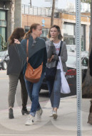 EXKLUSIV - Calista Flockart in Venice Beach unterwegs