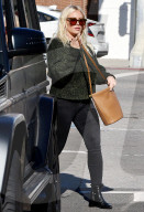 PEOPLE - Hilary Duff mit Tochter Banks beim Shoppen in Los Angeles